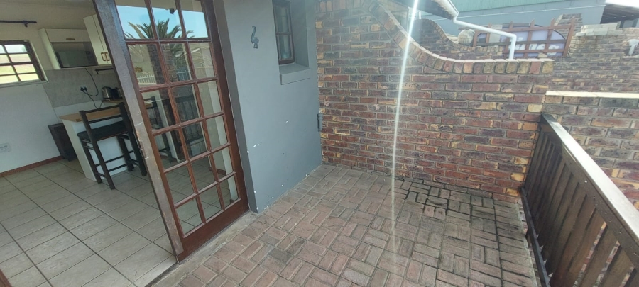 To Let 1 Bedroom Property for Rent in Ferreira Town Eastern Cape